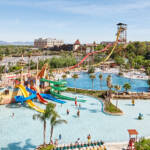 Piscinas y toboganes de Caribe Aquatic Park