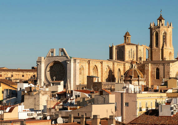 Catedral de Tarragona y tejados