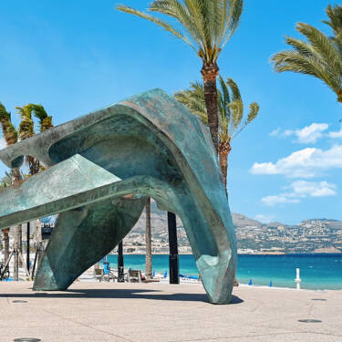 Escultura de la Playa de Llevant