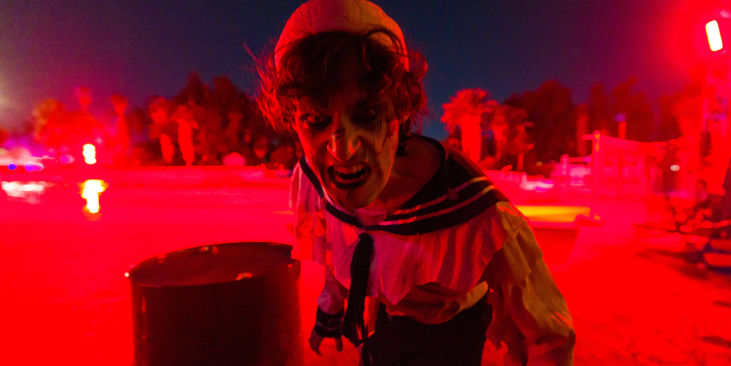 Personaje de terror en las noches de Halloween de PortAventura World.